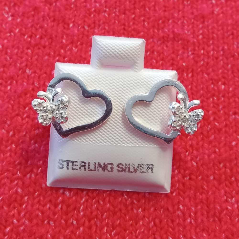 925 sterling Silver Love Earrings Heart Shaped with Zirconia Stones‎